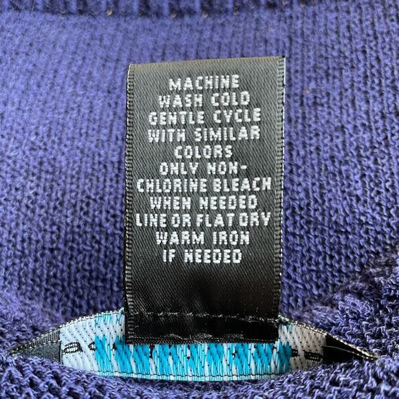 Good Clothes Collection Blue with Blossoms Short Sleeve Knit Sweater size Medium - Picture 4 of 6